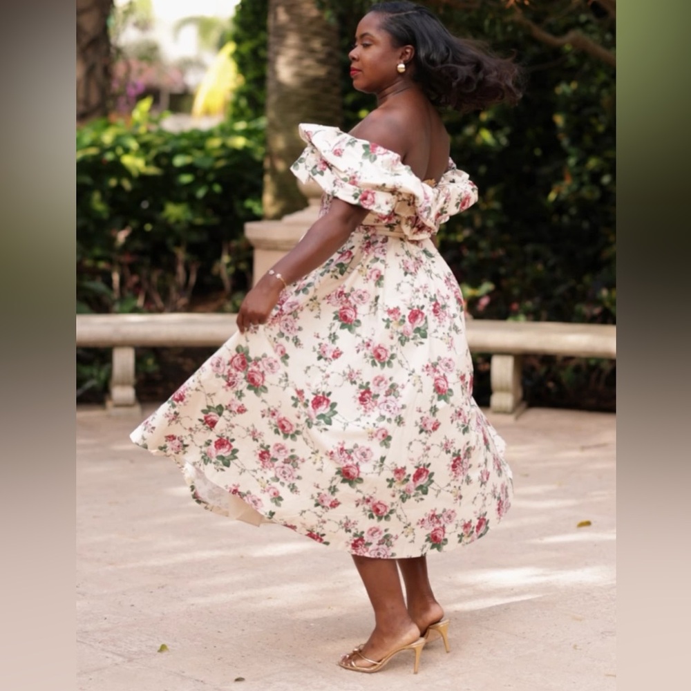 Antonio Melani x The Style Bungalow Miraflovers High waist pleated skrit and top